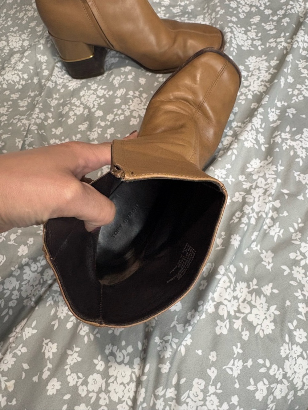 Tory Burch Leather Ankle Boots Tan Brown Gold Detail Block Heel side zip Sz 9 - Picture 8 of 9